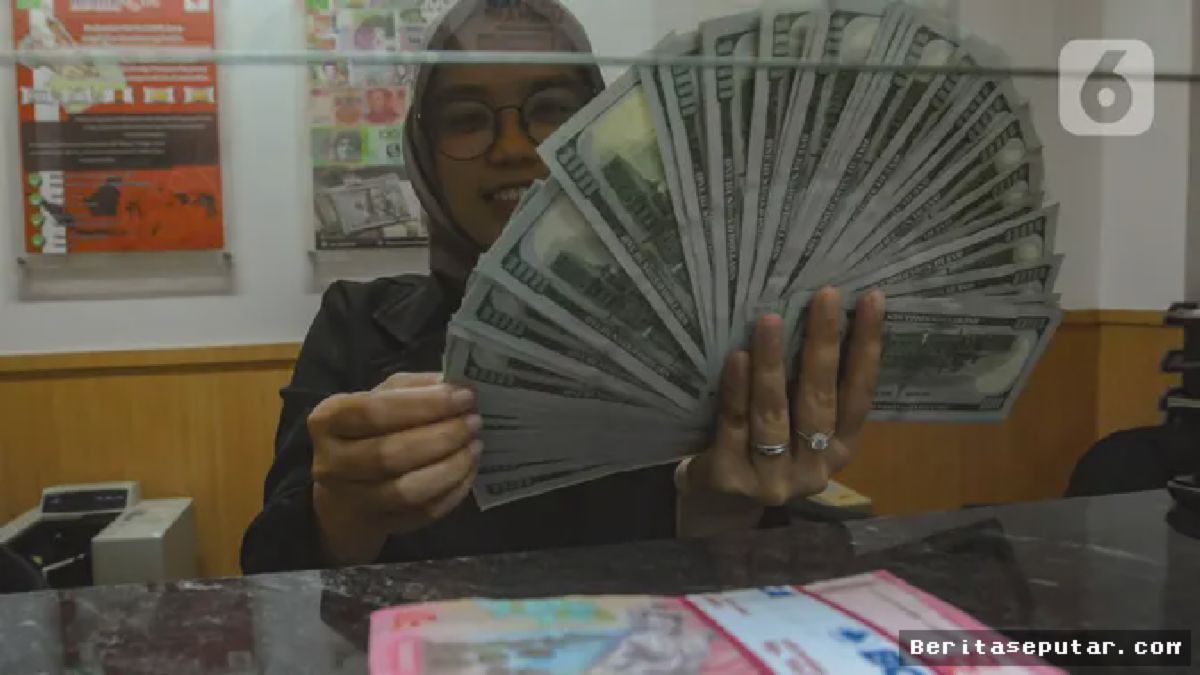 BSD, Tangerang Selatan — Pelemahan Rupiah Bikin Pelanggan Valas Makin Hati-hati