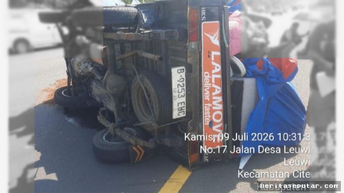 Jakarta — Sebuah peristiwa menyita perhatian di tengah lengangnya ruas Tol Jagorawi,
