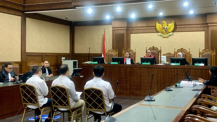 Penyuap Pejabat Bea Cukai Minta Vonis Ringan, Berdalih Beri Duit karena Ditekan