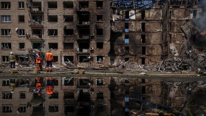 Kyiv Kembali Dibombardir Rudal Balistik Rusia, 11 Warga Terluka dan Satu Tewas
