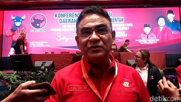 Jokowi Bakal Lanjut Safari Politik ke NTT, PDIP: Sebaiknya Bawa Ijazah