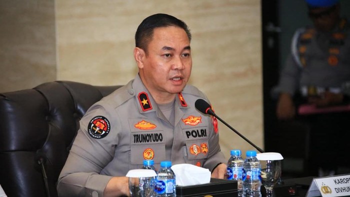 Kapolri Rotasi Besar-besaran 1.121 Perwira, Resmikan Polresta di IKN
