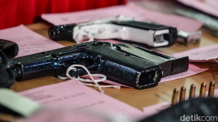 Pria di Priok Jakut Jual Airgun via Marketplace Tertutup, Bisa Rakit Jadi Senjata Berbahaya