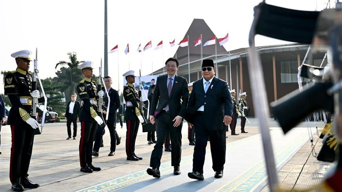 PM Singapura dan Presiden Prabowo Sepakati Penguatan Kerja Sama Pertahanan, SAF-TNI Jajaki Latihan di Sumatera-Kalimantan