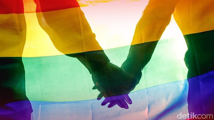 Pengadilan Rusia Vonis Pekerja Bar karena Keanggotaan di Jejaring LGBT Global