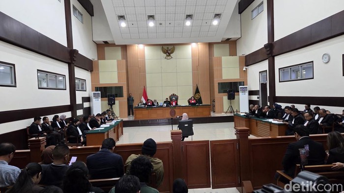 Jaksa Sebut Jokowi Alami Kerugian Imateriil Akibat Tindakan dr Tifa