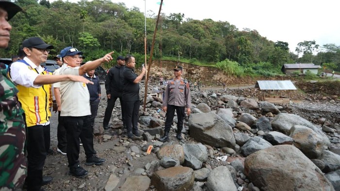 Siapkan Jalur Alternatif, Tito Tinjau Kondisi Jalan Werlah di Bener Meriah