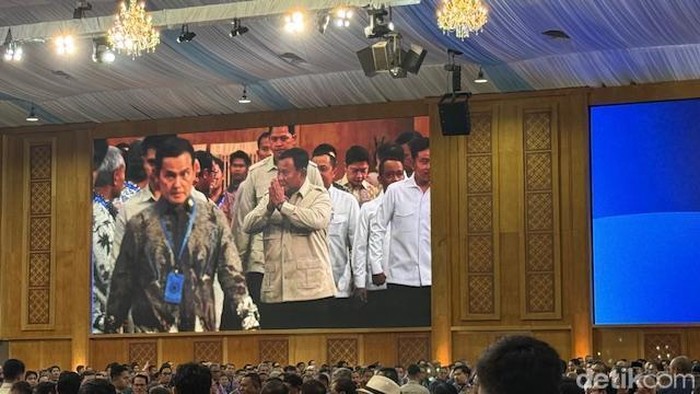 Presiden Prabowo Ajak Akademisi Perkuat Kemandirian Bangsa dalam Sarasehan KSTI 2026