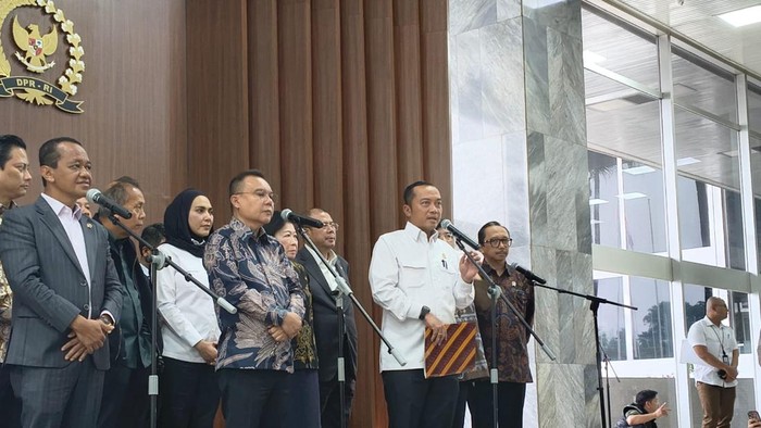 Mensesneg hingga Deputi BI Apresiasi Dasco yang Rutin Koordinasi di DPR Bahas Ekonomi