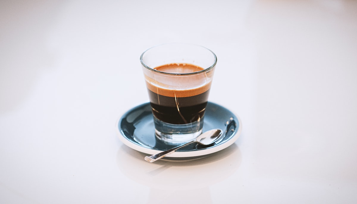 Mengenal Espresso: Fondasi Tak Tergantikan di Balik Setiap Gelas Kopi Modern