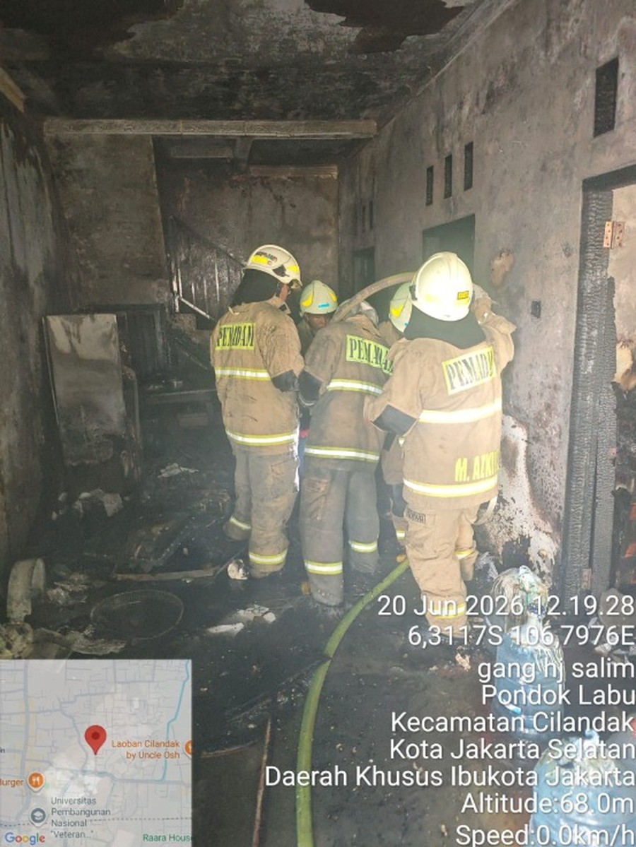 Rumah di Cilandak Jaksel Terbakar, Warga Dikejutkan Suara Ledakan Beruntun