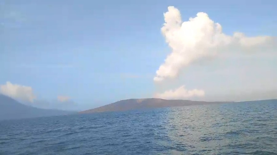Status Gunung Anak Krakatau Naik Jadi Level Siaga