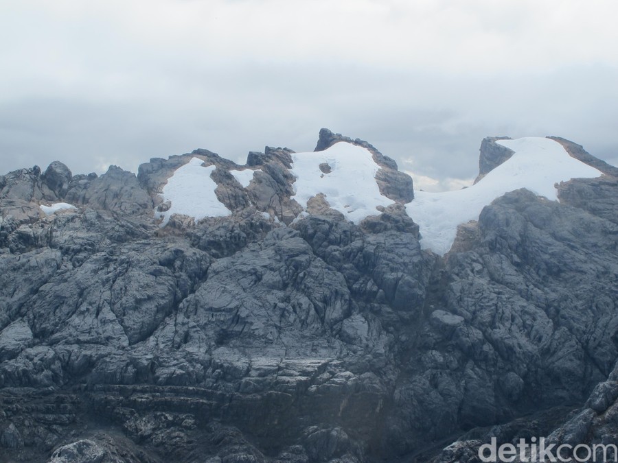 Kondisi Terkini Es Abadi di Puncak Jaya