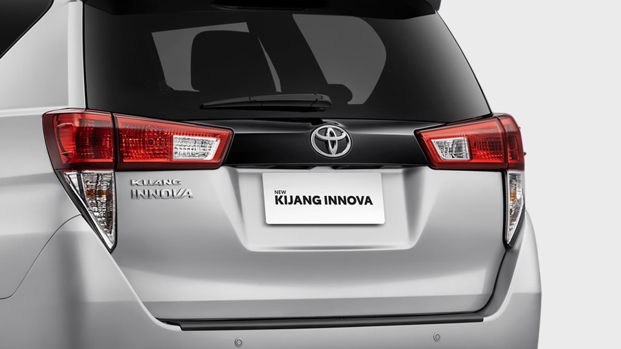 Pajak Kijang Innova Reborn Kepemilikan Kedua Tembus Rp10 Juta di 2026, Simak Rinciannya