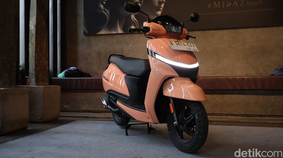 Ada Honda BeAT, Kok TVS Nekat Jual Skutik 110 Cc di Indonesia?