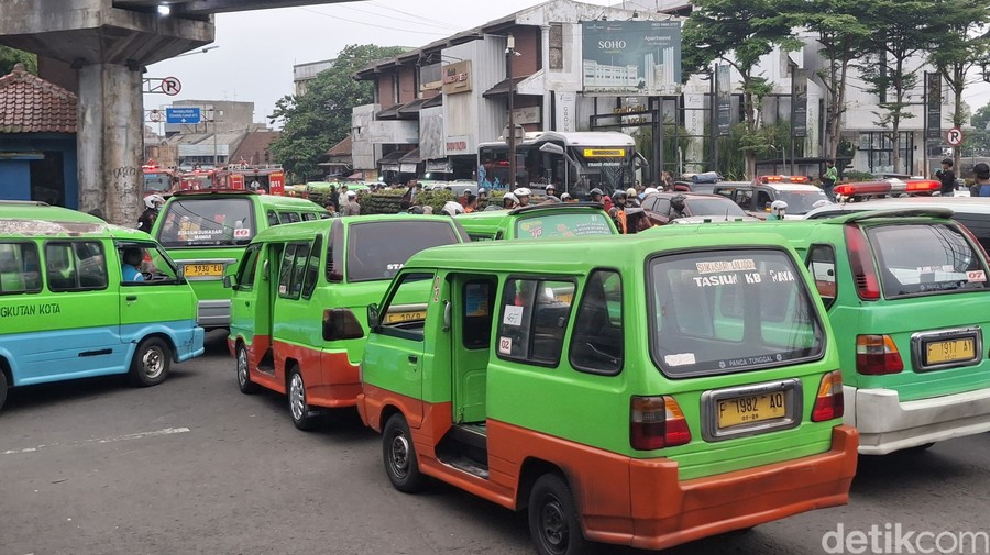 2 Bus Stop Biskita Bogor Dinonaktifkan Sementara Usai Diprotes Sopir Angkot