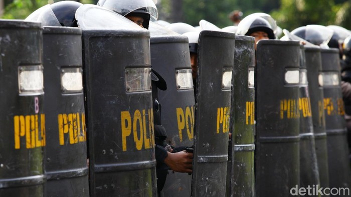 Polda Metro Kerahkan Ribuan Personel untuk Amankan Aksi Massa di Pusat Jakarta