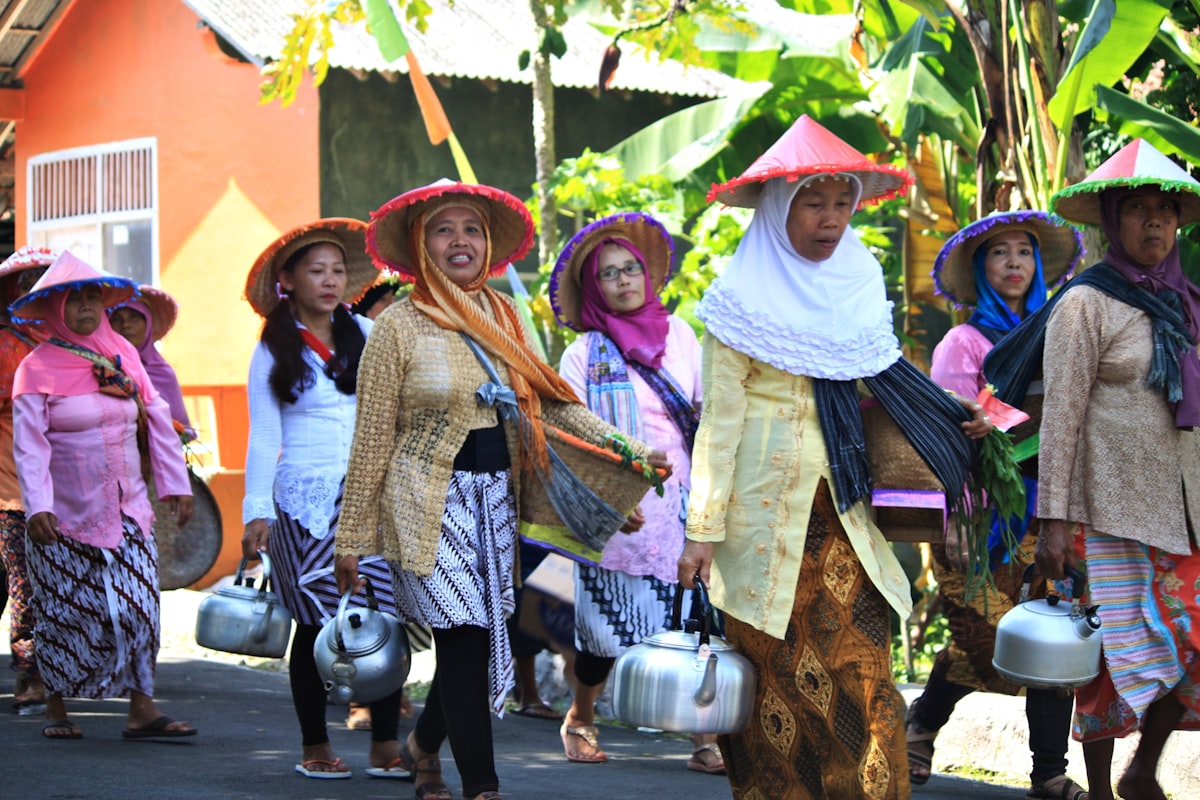 Warung Kopi Tradisional vs Kafe Modern: Ketika Secangkir Kopi Menceritakan Pergeseran Zaman