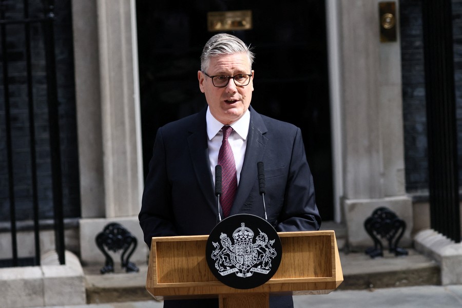 PM Inggris Keir Starmer Resmi Umumkan Mundur