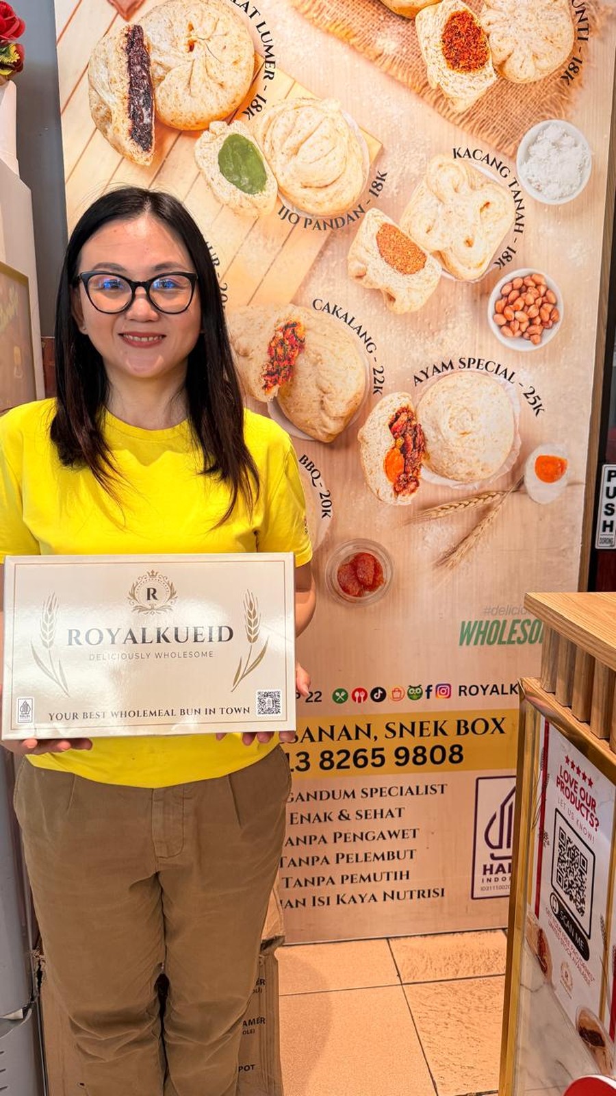 Dari Dapur Rumahan ke Ruko Dua Lantai di Fresh Market PIK   Jakarta  — Mentari tepat di atas kepala ketika Yusnianti m