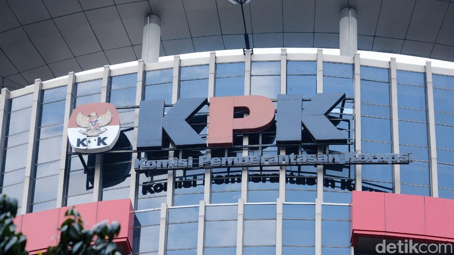 OTT di Kuansing Riau, KPK Sita Bukti Transaksi hingga Mobil