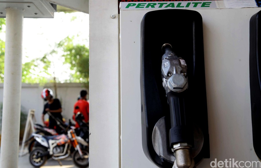 Awas Kaget! Kendaraan Nunggak Pajak Dilarang Pakai BBM Pertalite