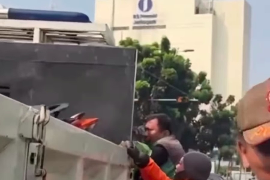 Dishub Jaktim Datangi Rumah Ojol, Minta Maaf Angkut Motor Saat Ambil Order