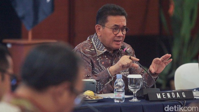 Mendag Akui Harga Ayam-Telur Turun Saat MBG Libur
