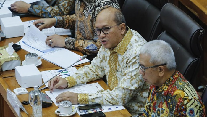 Prabowo Incar Ekonomi 8%, Rosan Sebut Butuh Investasi Rp13 Ribu Triliun