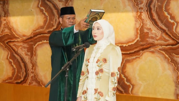 Dilantik Muzani Jadi Anggota PAW MPR RI, Adela Kanasya Siap Emban Amanah