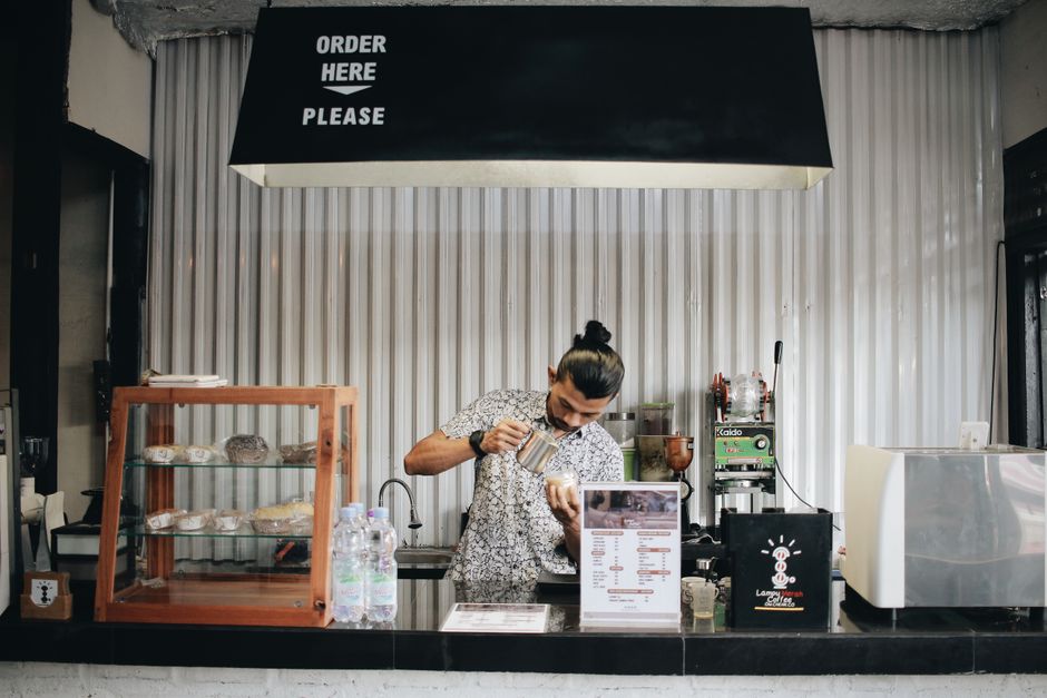 Dari Hobi Jadi Karier: Panduan Lengkap Keterampilan dan Sertifikasi Barista di Indonesia