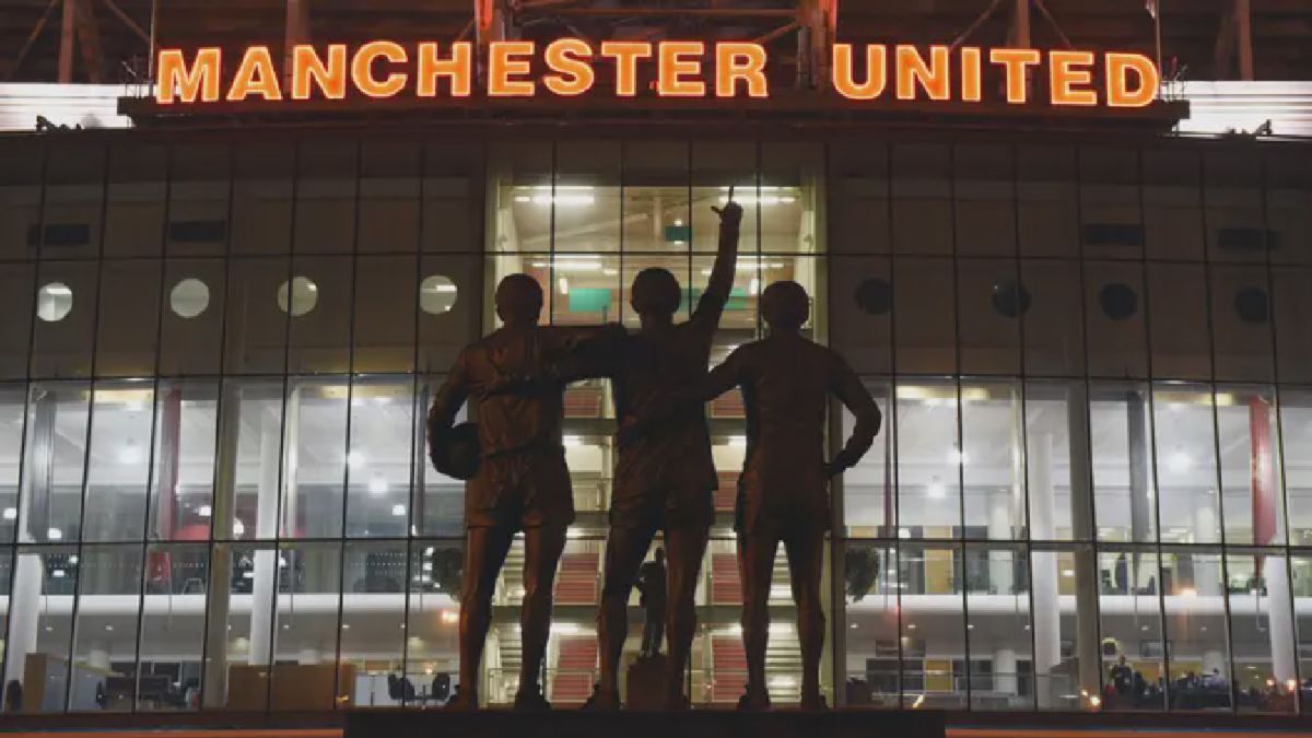 Protes Suporter MU Pecah di Luar Stadion Old Trafford
