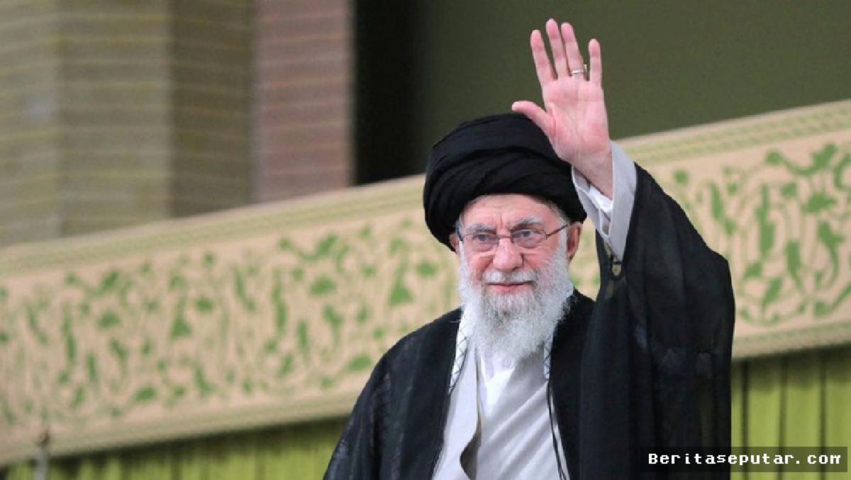 Mashhad — Jenazah Khamenei Diterbangkan dengan Kawalan Jet Tempur Iran