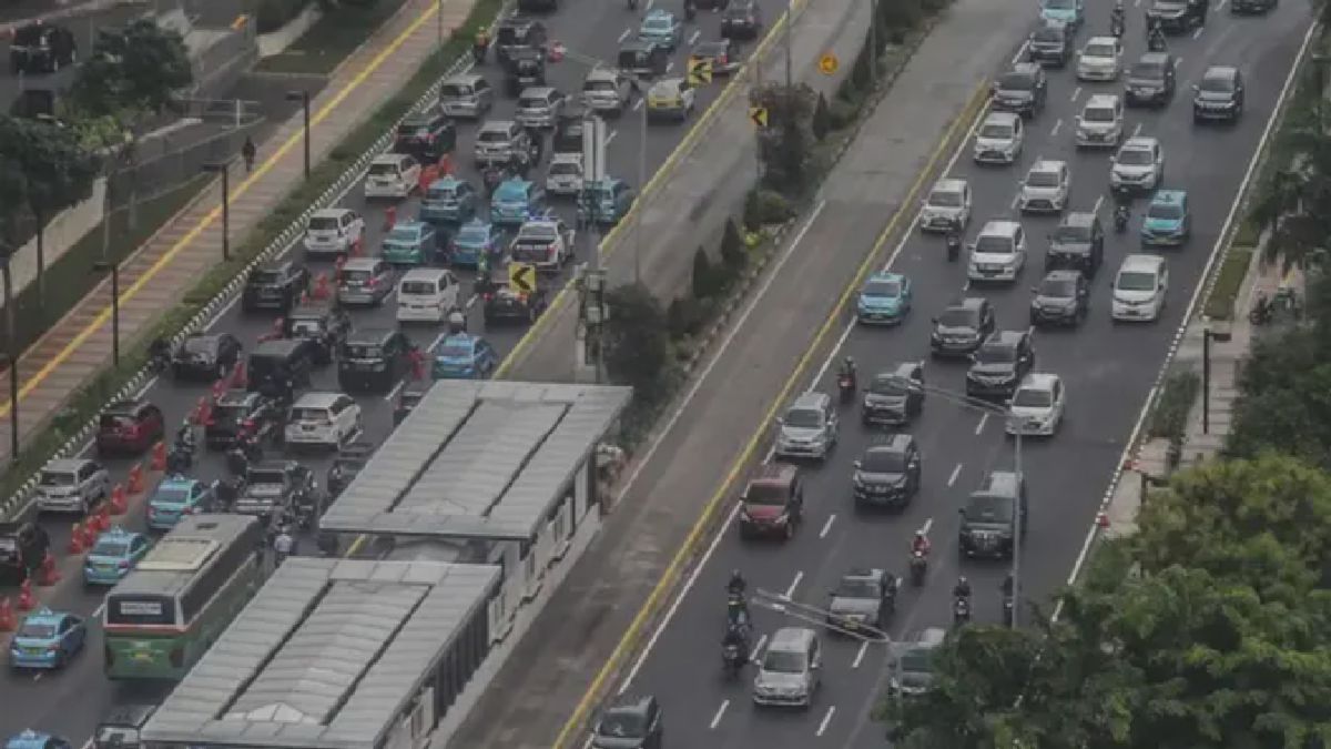 Mulai Hari Ini, Ganjil Genap Jakarta Berlaku Setiap Hari Kerja