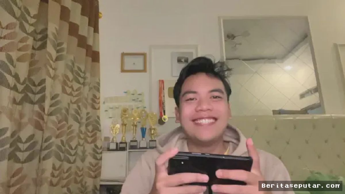 Surya ‘Bang iSur’ Subagja Mengamati Perubahan Digital dari Gerobak Gorengan