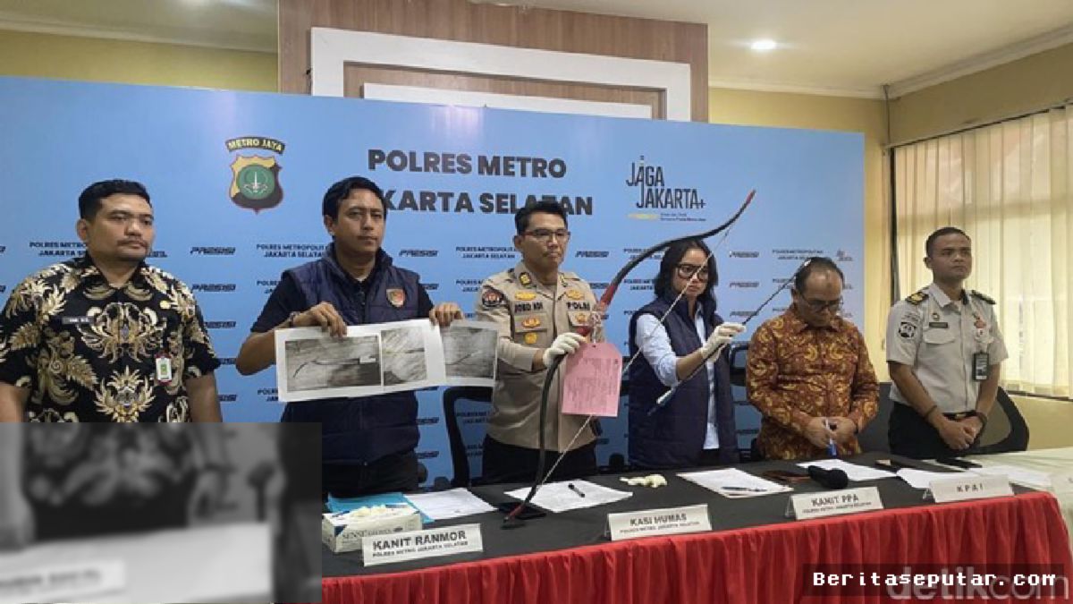 JAKARTA — Di sebuah gang sempit di Rawajati, Pancoran, Jakarta Selatan, lampu