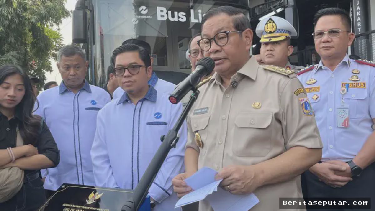 Pramono Anung Resmikan Halte Transjakarta Jaga Jakarta di Senen