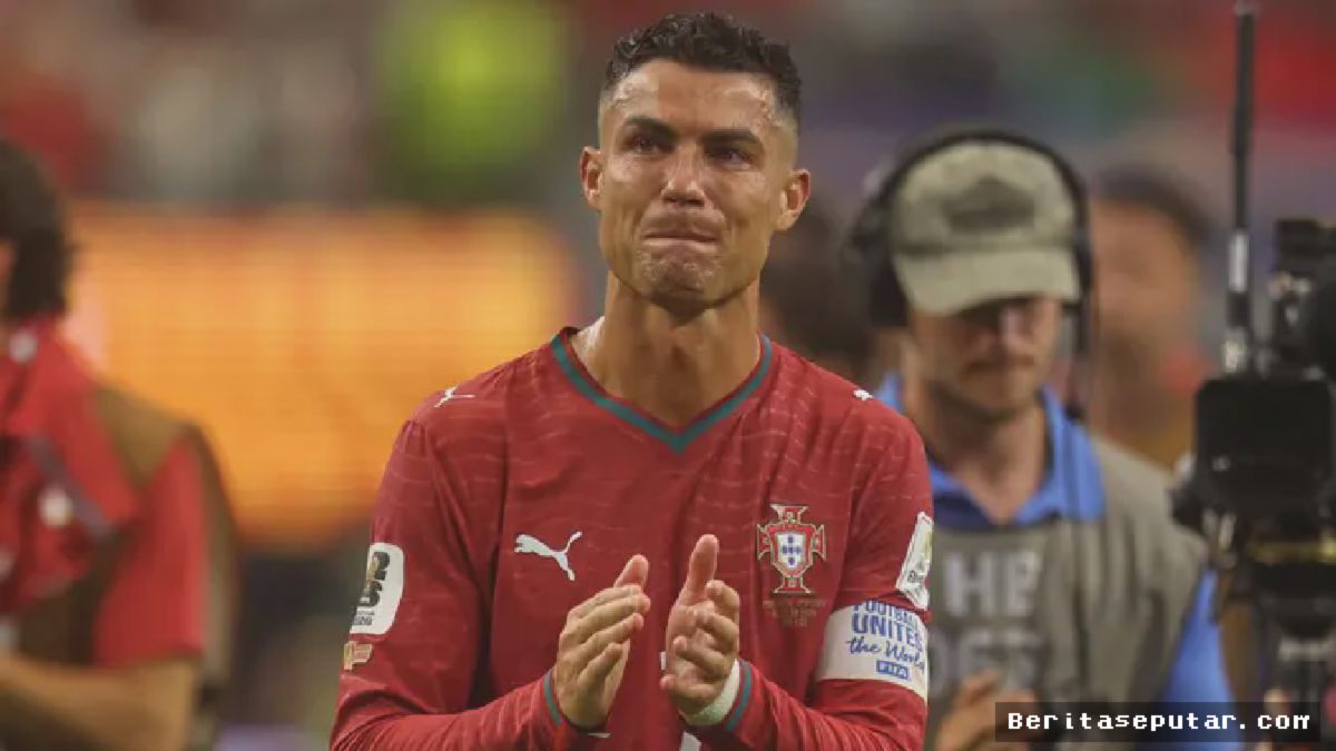 Arlington, Texas — Ronaldo Menangis Portugal Disingkirkan Spanyol