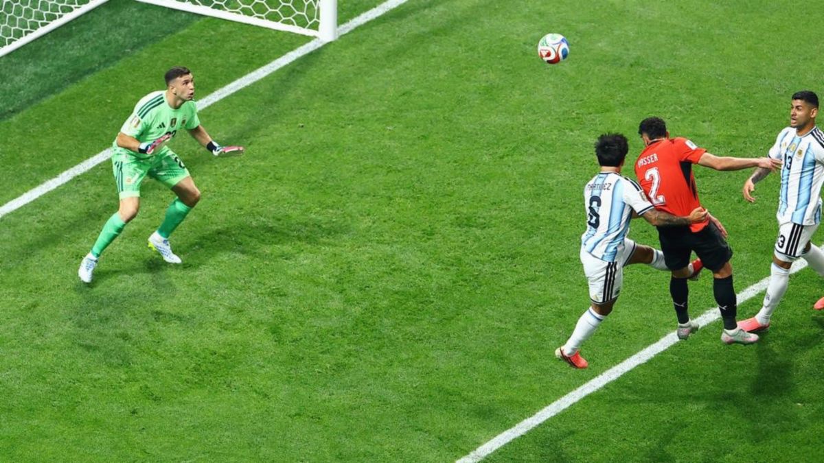 FIFA Dituding Atur Hasil Laga Demi Uang