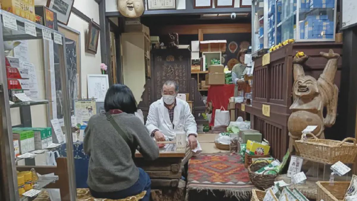Nara, Jepang — Toko Obat Herbal Berusia 8 Abad Racik Bumbu Kare