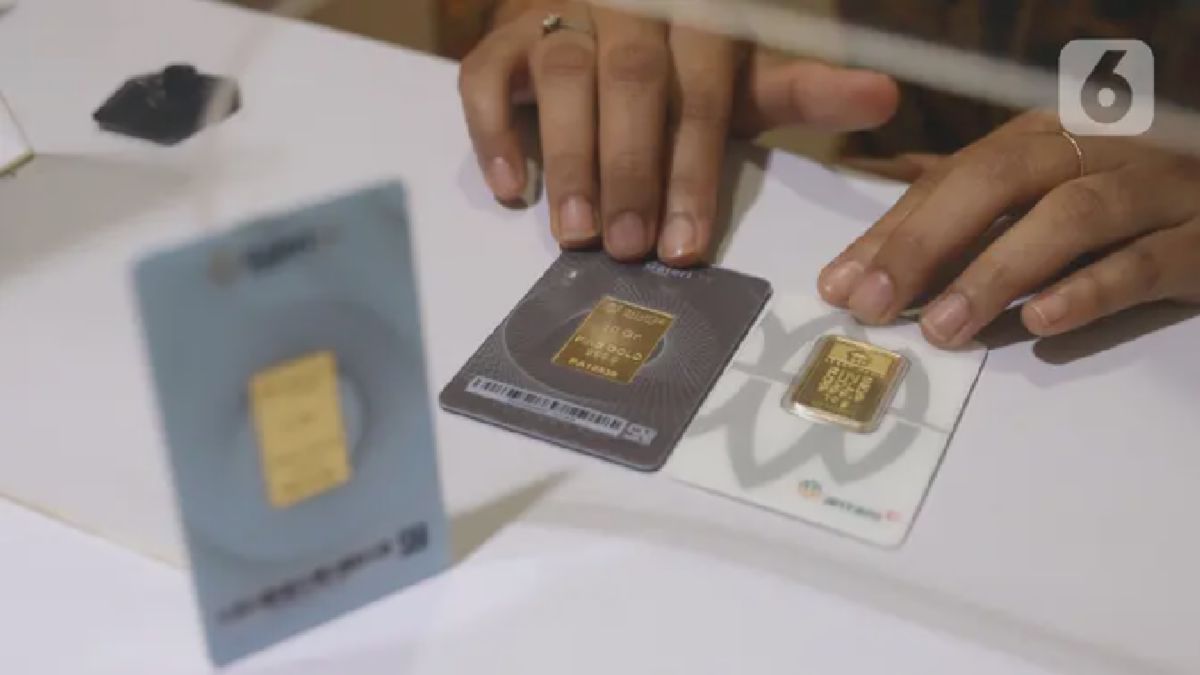 Harga Emas Antam Alami Penurunan Rp2.000 per Gram Hari Ini