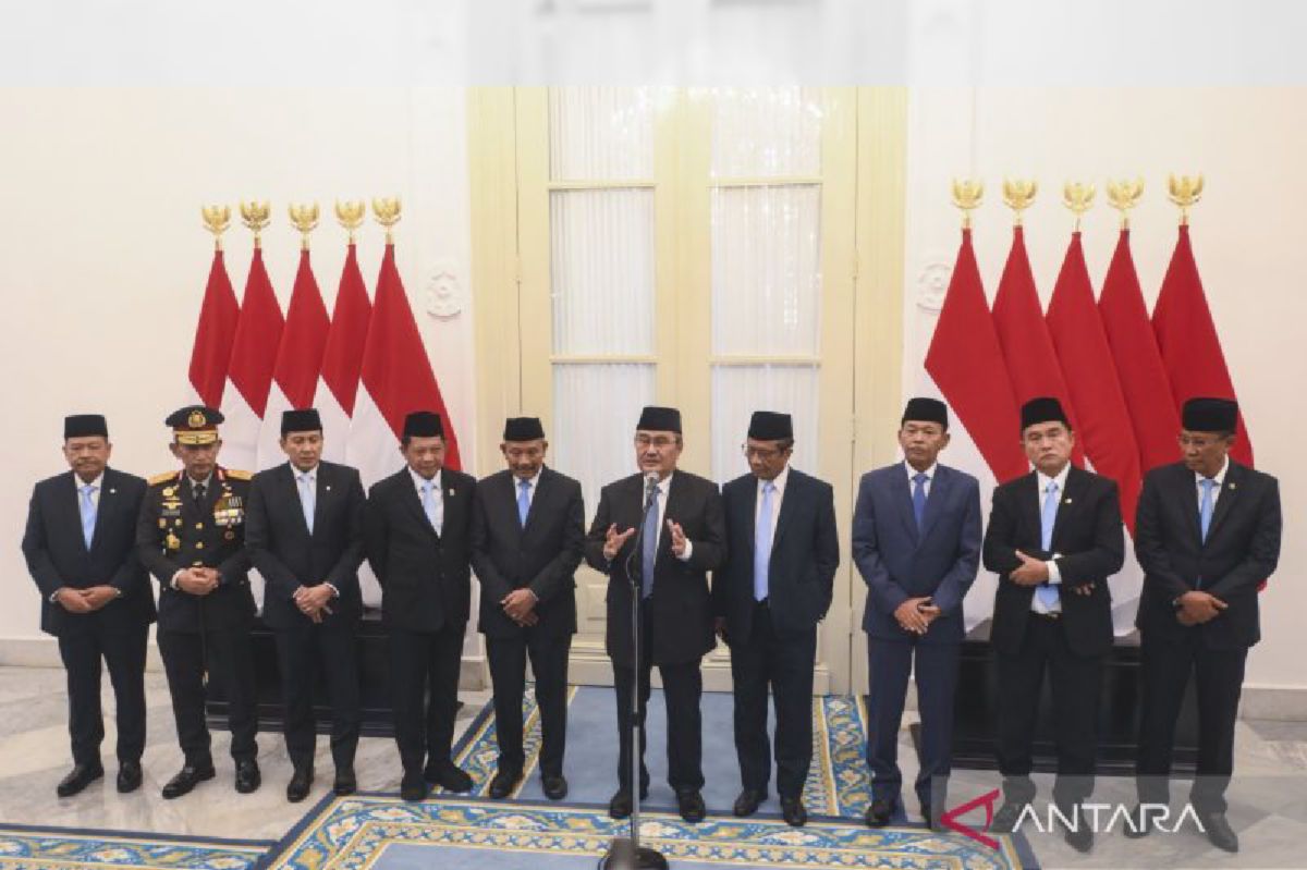Presiden Lantik Komisi Reformasi Polri, Bupati Ponorogo Terjaring OTT