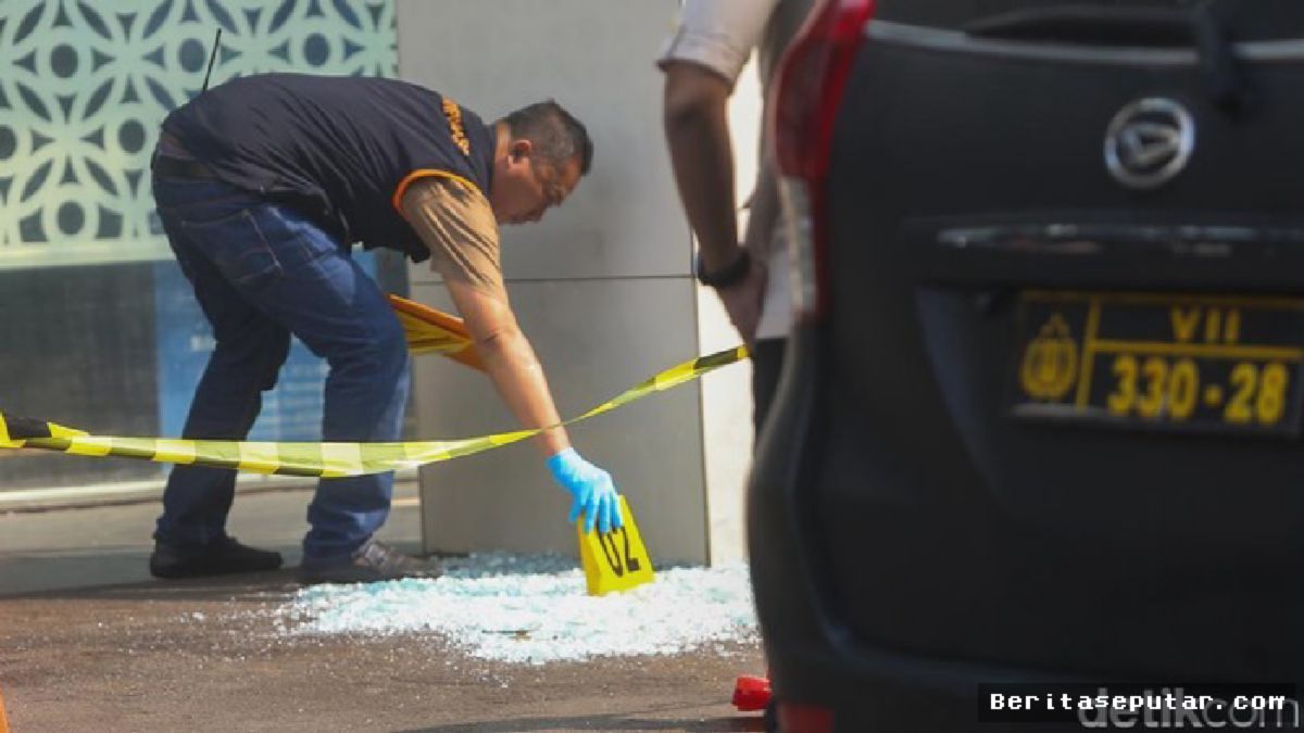 Jakarta — Kaca Kantor BGN Pecah, Polisi Turun Tangan