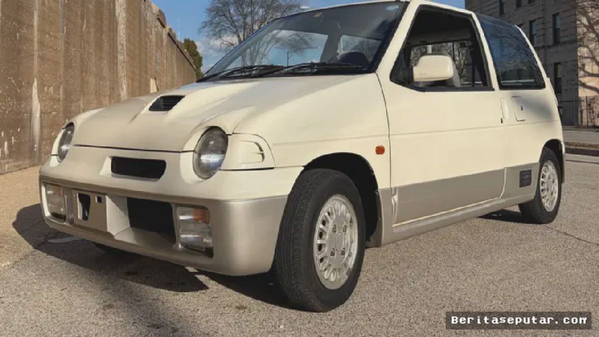 JEPANG — Suzuki Alto Works Siap Dilelang Secara Internasional
