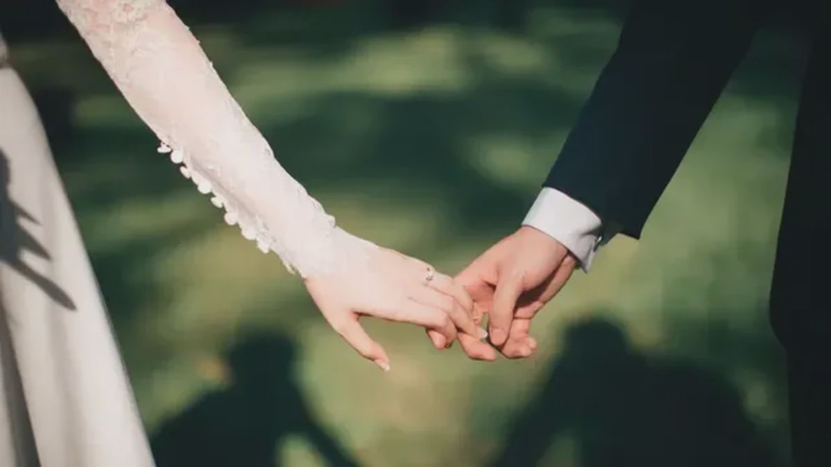 Bukan Soal Ekonomi, Anak Muda Kini Ogah Menikah