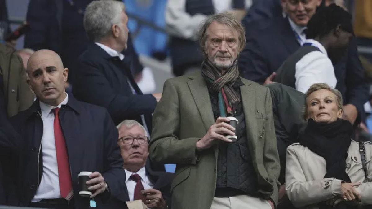 Sir Jim Ratcliffe Saksikan Derby Manchester di Stadion Etihad