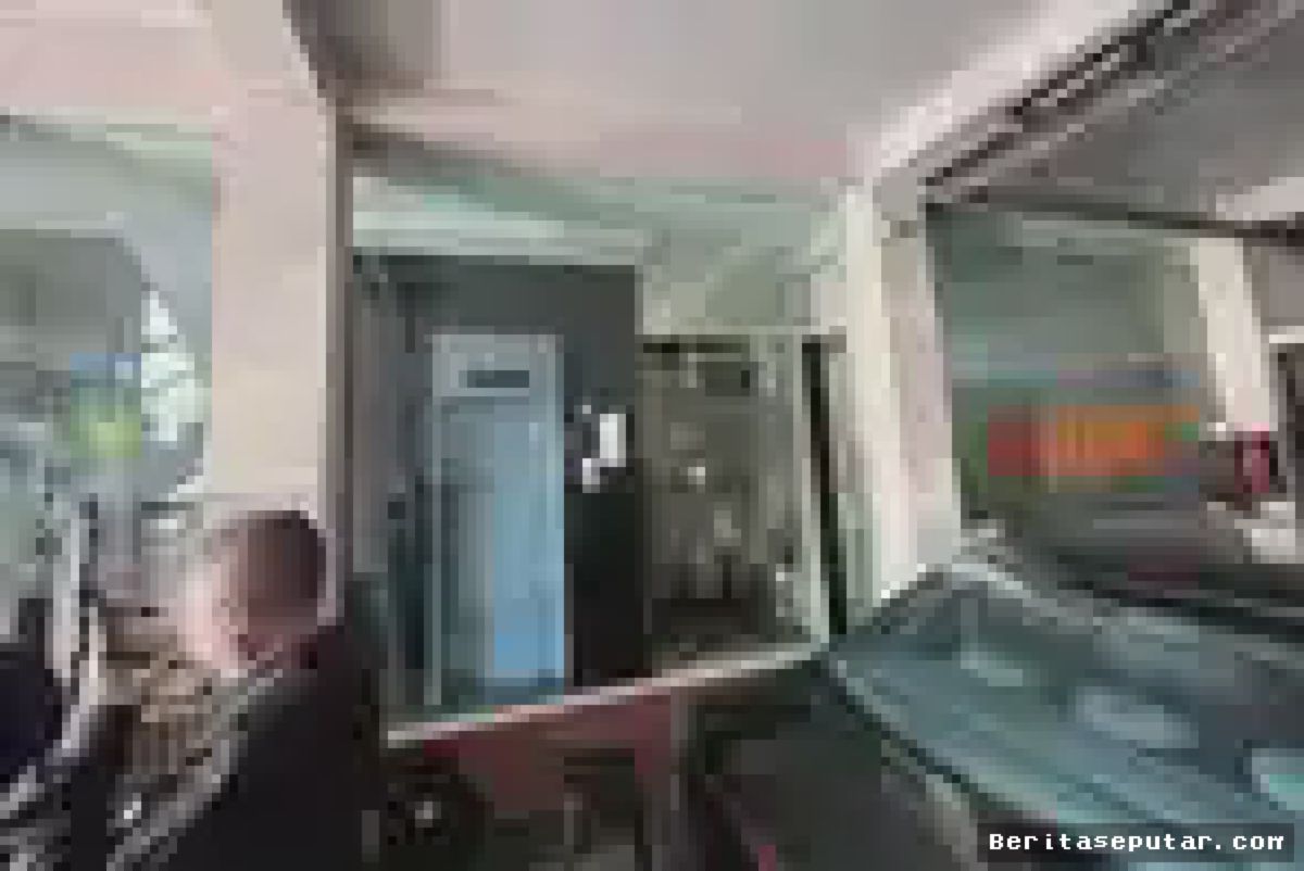 Koin Money Changer Lumpuh Usai Digeledah, Label Tutup di Pintu Kaca