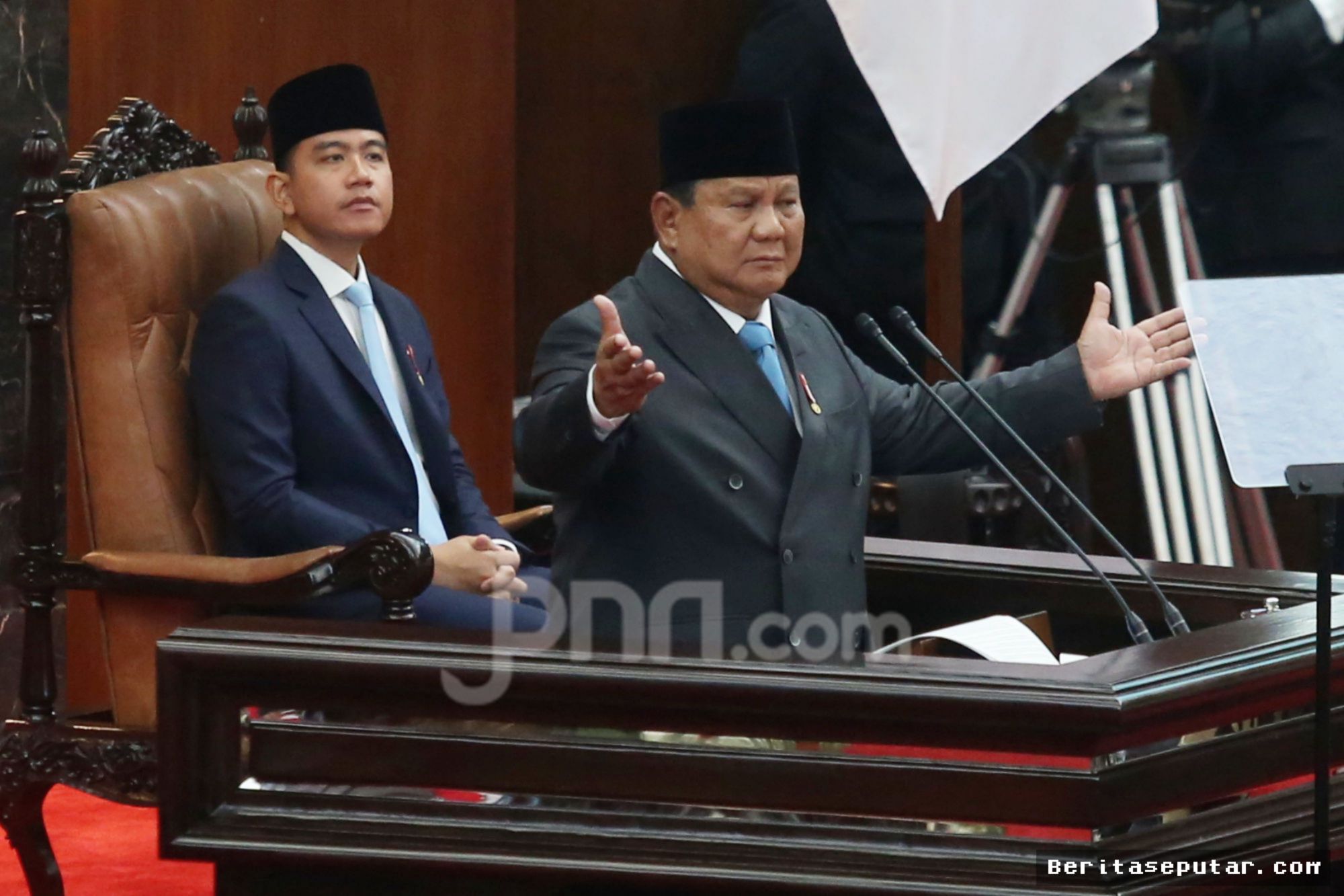 Karawang — Prabowo Sebut RI Dicatat Dunia Pimpin Reduksi Emisi Karbon